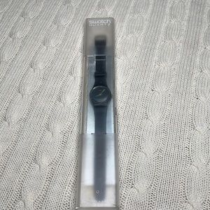 Vintage 80’s Swatch Watch in case black slim EUC